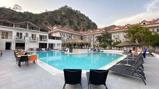 Akdeniz Beach